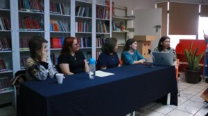 Comparten experiencias promotoras de clubes de lectura