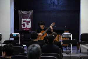 Alumnos de la ESAJL ofrecen  recital de Orquesta de Guitarra
