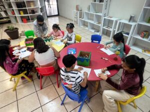 Celebran el primer taller de Juego de palabras en la Sala de Formación Lectora del ISIC