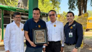 Reconocen a Raúl Francisco Quiroz Millán  en Festival Cultural “Gabriel García Márquez