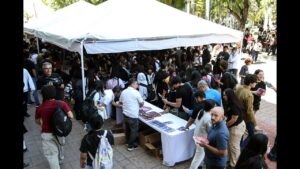 Entrega libro del “25 para el 25” de FNL a instituciones educativas y alumnos de Sinaloa el 27 Febrero de 2026 -Video-