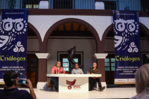 Reflexionan sobre epidemias, historia  y sociedad en Triálogo del ISIC