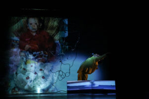 “Danubio”, una propuesta transdisciplinaria que dialoga con la inteligencia artificial