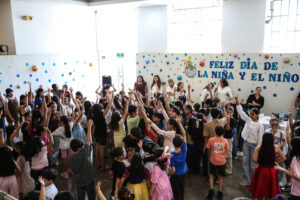Con música, concursos y pastel, festejan el  Día del Niño y la Niña en la Escuela José Limón