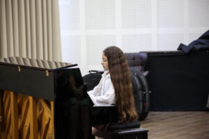 Alumnos de piano y violín ofrecen recitales como parte del festival de Fin de cursos 2026