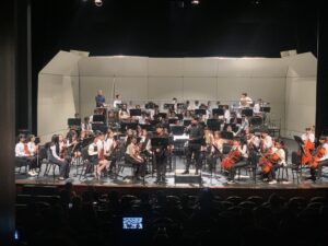 Ofrece brillante concierto de fin de cursos la Orquesta Sinfónica Infantil del ISIC